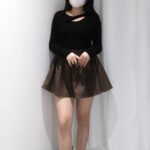 Super Soft Twisted Top - Image 8