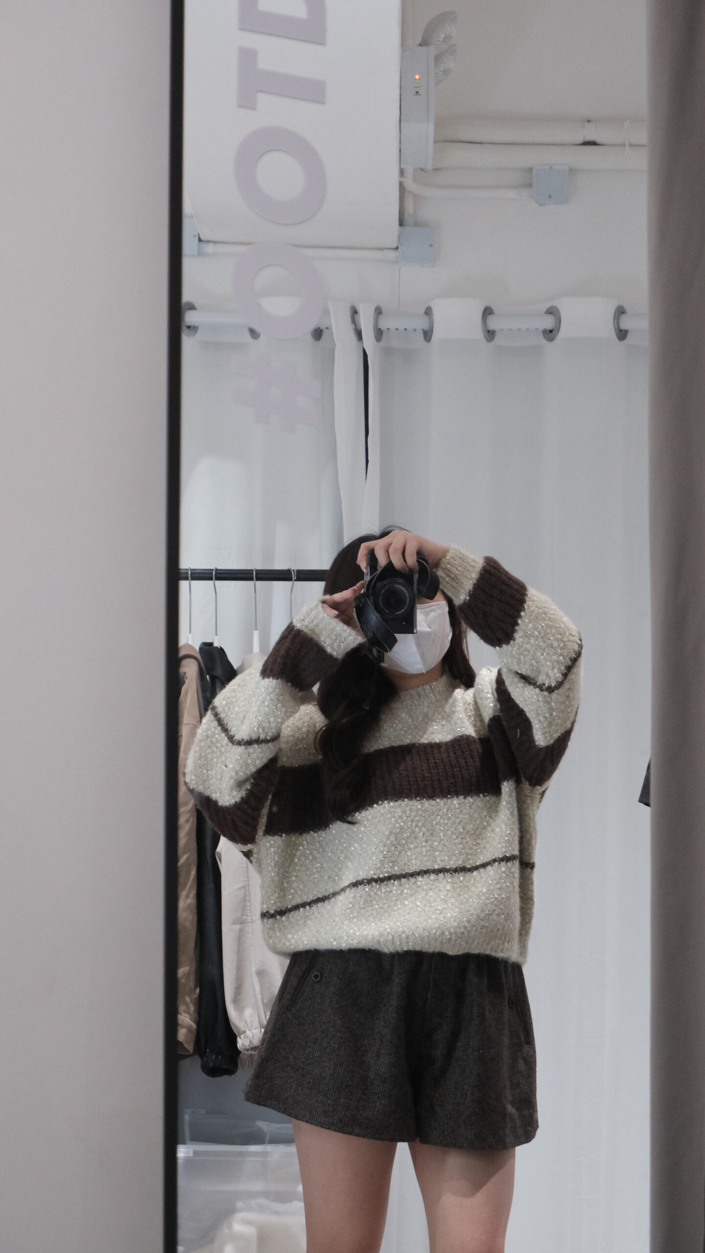 25NOVTOP017_New_1 Autumn Snowy Sweater - Image 1