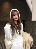 [Premium] Snow Fuzz Hoodie - Image 4