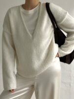 [Premium] Alpaca Wool V-neck Knit - Image 6