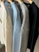 [Premium] Alpaca Wool V-neck Knit - Image 8