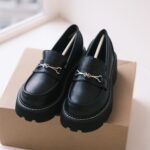 COMEBACK!! Gold Chained Loafers - Image 2