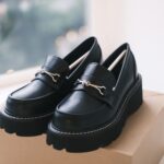 COMEBACK!! Gold Chained Loafers - Image 3