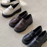 COMEBACK!! Gold Chained Loafers - Image 12