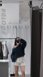 Soft Fuzzy Vneck Knit - Image 27