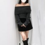 Ribbed Off Shoulder Knit - Image 22