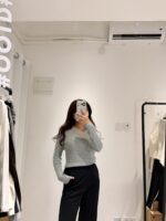 Flipped V-Knit Top - Image 12