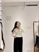 Flipped V-Knit Top - Image 14