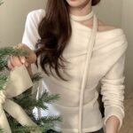 Mochi 2 Ways Choker Top