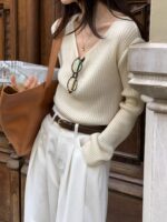 Classic Ribbed Vneck Knit - Image 3