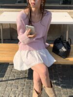 Classic Ribbed Vneck Knit - Image 4