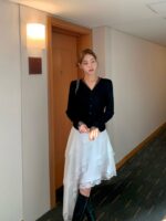 [Premium] Sheer Trim Button Knit Cardigan - Image 6