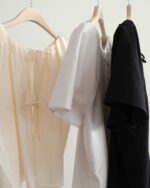 OUNCE Back Ribbon Shirring Blouse - Image 11