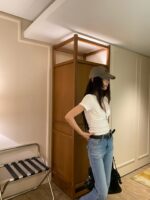 V-neck Lace Tee - Image 17