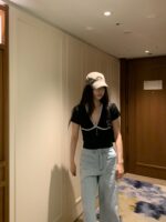 V-neck Lace Tee - Image 8