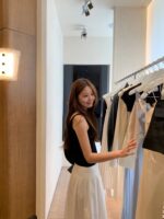 [Premium] OUNCE U Neck Sleeveless Tee - Image 2