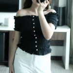 Ruffle Offshoulder Top - Image 8