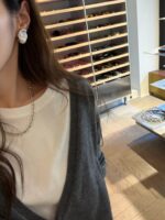 [Premium] OUNCE Mia Deep V Seamless Cardigan - Image 13