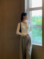 [PREMIUM] The Tie-Neck Wool Cardigan - Image 13