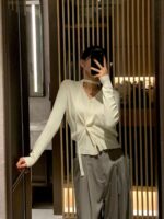 [PREMIUM] The Tie-Neck Wool Cardigan - Image 24
