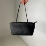 Bucks and Leather Serene Tote Bag (Size M) - Image 3