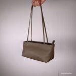 Bucks and Leather Serene Tote Bag (Size M) - Image 7