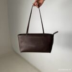Bucks and Leather Serene Tote Bag (Size M) - Image 9