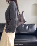 Bucks and Leather Serene Tote Bag (Size M) - Image 11