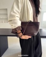 Bucks and Leather Serene Tote Bag (Size M) - Image 18