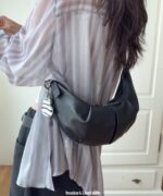 Bucks and Leather Split Crescent Bag - Image 9