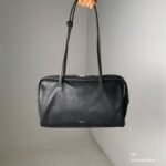 Bucks and Leather Toastie Bag (Size M) - Image 8