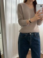 [Premium] OUNCE Luette Raccoon Cashmere V Knit - Image 6