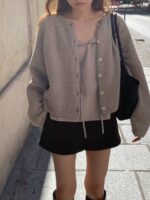 [Premium] OUNCE V Shirring Blouse - Image 2