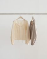 [Premium] OUNCE V Shirring Blouse - Image 3