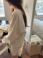 [Premium] OUNCE Wool V-Neck Sweatshirt - Image 2